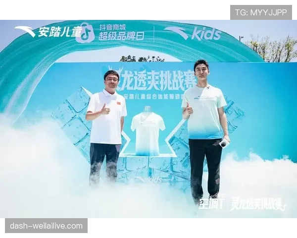 武大靖家冰箱里冻着的不是冰块，是他每天掐秒表吃剩的饭